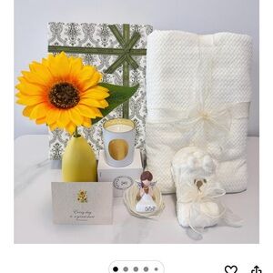 Elegant Well Wishes Gift Set